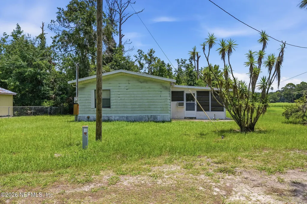 100 Alligator Circle Crescent City FL 32112