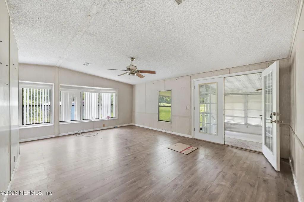 100 Alligator Circle Crescent City FL 32112
