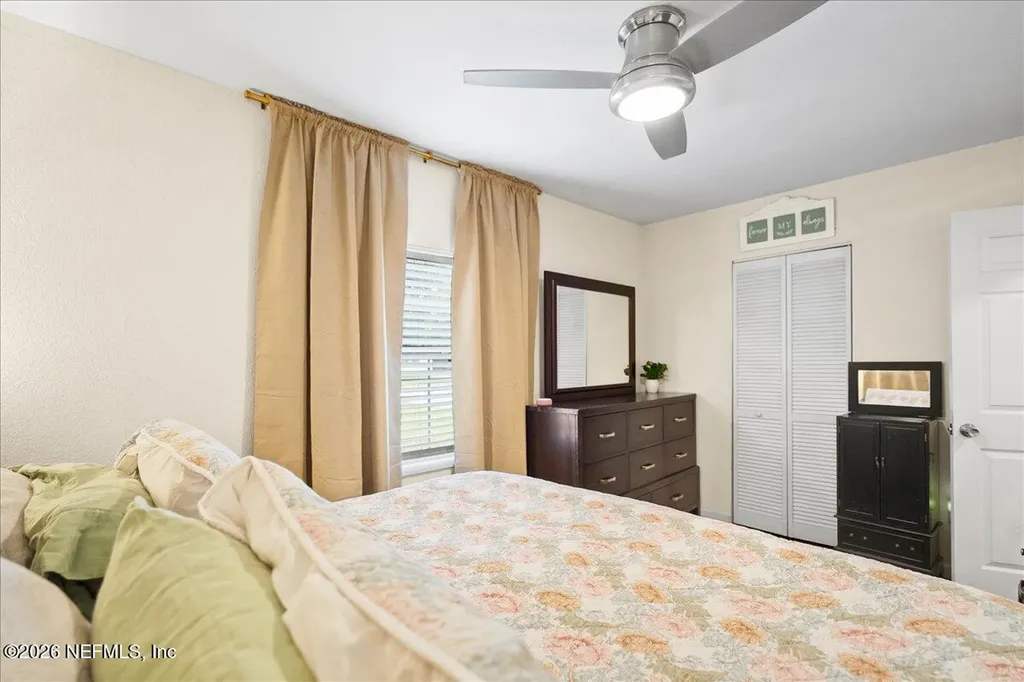 9823 Eve Drive N Jacksonville FL 32246