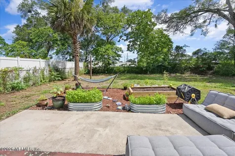 9823 Eve Drive N Jacksonville FL 32246