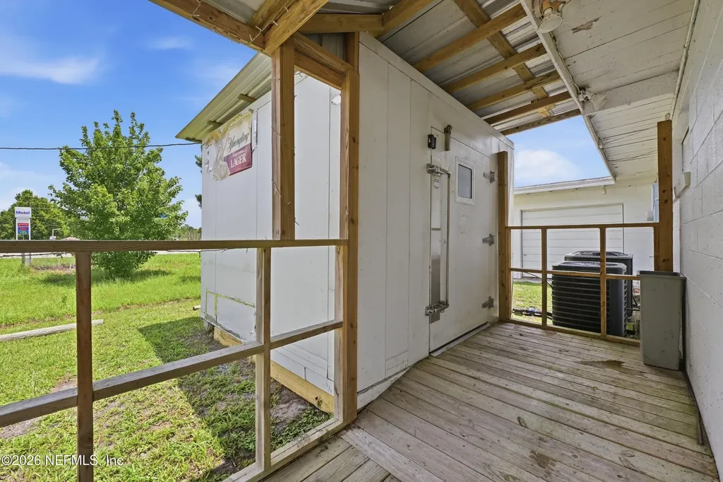1148 Co Road 309 Crescent City FL 32112