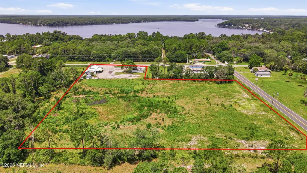 1148 Co Road 309 Crescent City FL 32112