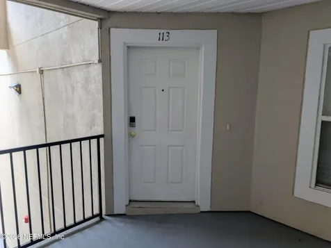 6051 Maggies Circle Jacksonville FL 32244