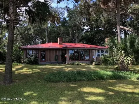 97098 Pirates Point Road Yulee FL 32097