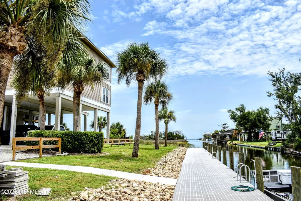 104 3rd Avenue E Horseshoe Beach FL 32648