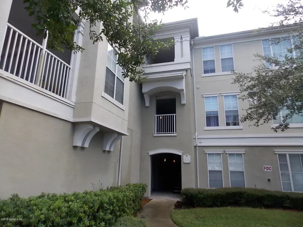 8290 Gate Parkway W Jacksonville FL 32216