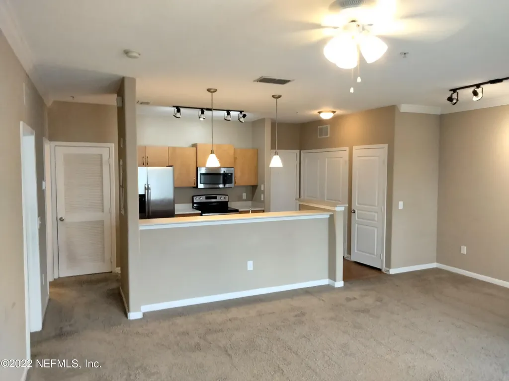 8290 Gate Parkway W Jacksonville FL 32216