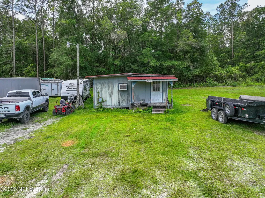 2856 NE 187th Street Starke FL 32091