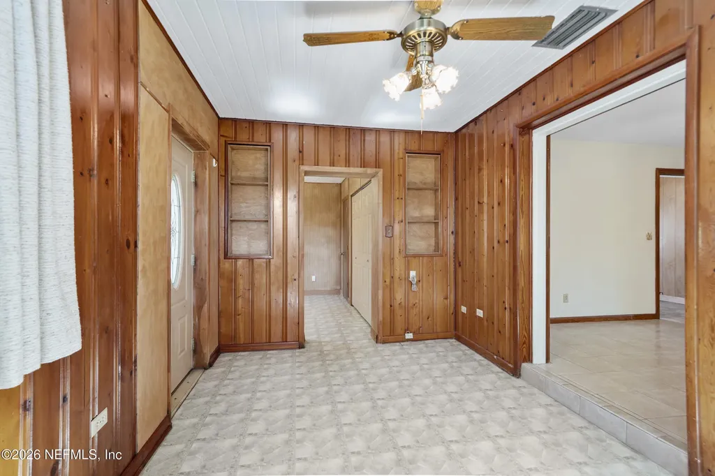 8636 St Patrick Lane Jacksonville FL 32216