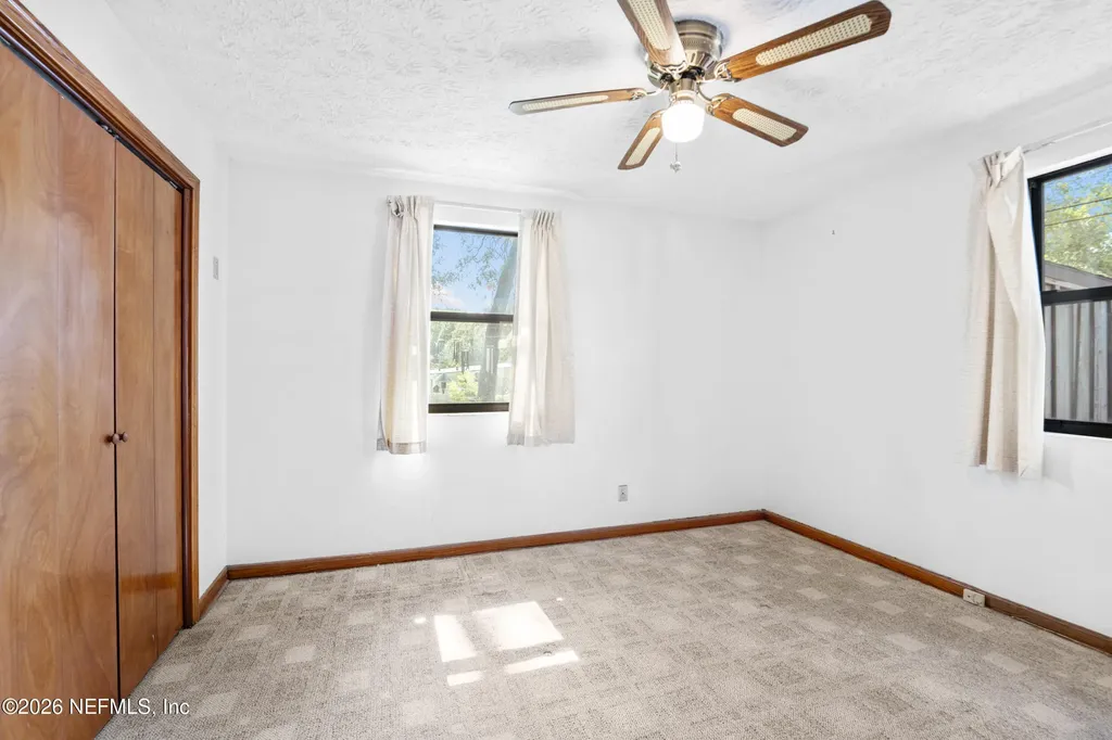 8636 St Patrick Lane Jacksonville FL 32216