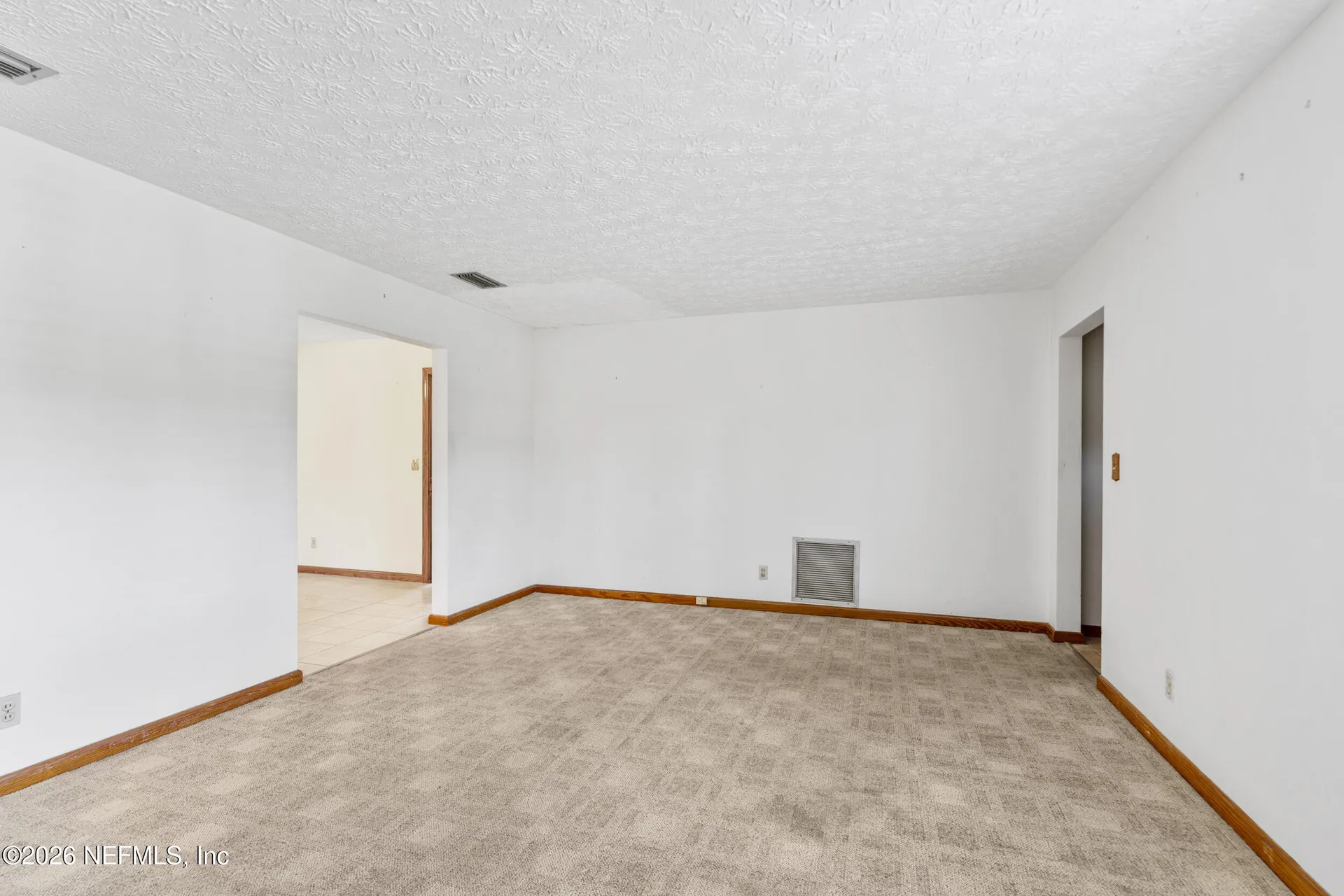 8636 St Patrick Lane Jacksonville FL 32216