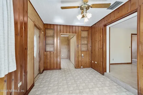 8636 St Patrick Lane Jacksonville FL 32216