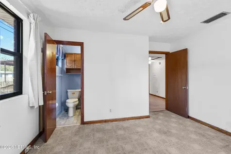 8636 St Patrick Lane Jacksonville FL 32216