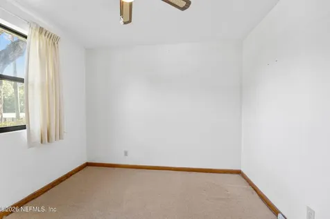 8636 St Patrick Lane Jacksonville FL 32216