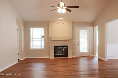 8229 Provincial Circle S Jacksonville FL 32277
