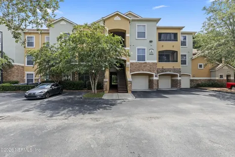 8539 Gate Parkway W Jacksonville FL 32216