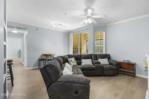 8539 Gate Parkway W Jacksonville FL 32216