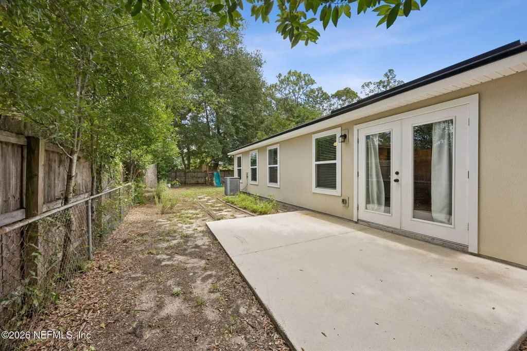 6033 Peeler Road S Jacksonville FL 32277