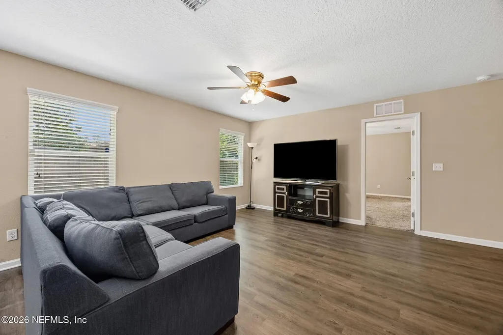 6033 Peeler Road S Jacksonville FL 32277