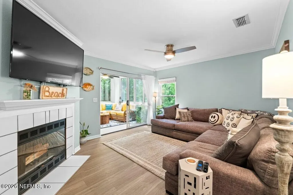 1800 The Greens Way Jacksonville Beach FL 32250