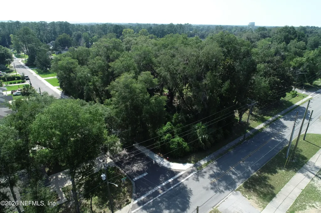 1525 Center Street Green Cove Springs FL 32043