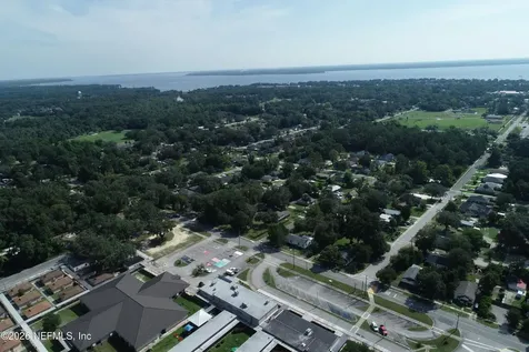 1525 Center Street Green Cove Springs FL 32043
