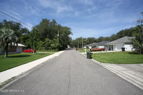 1525 Center Street Green Cove Springs FL 32043