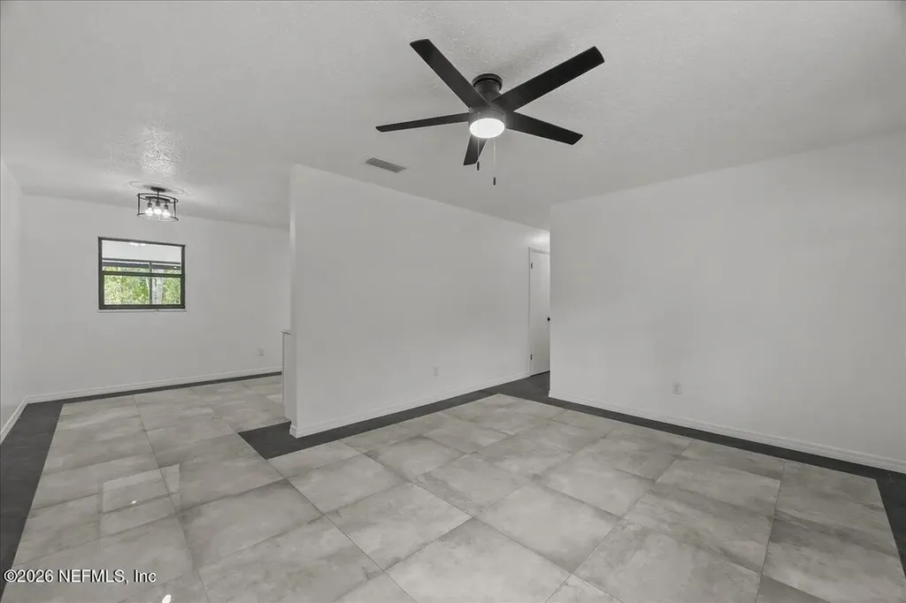 109 Ivey Road San Mateo FL 32187