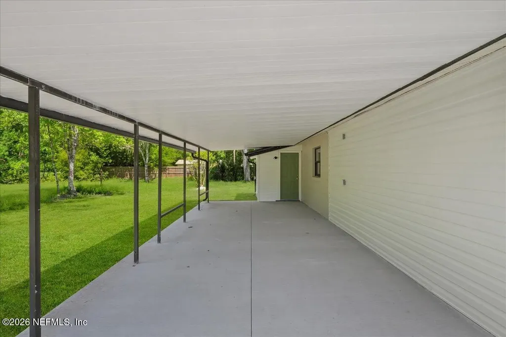 109 Ivey Road San Mateo FL 32187