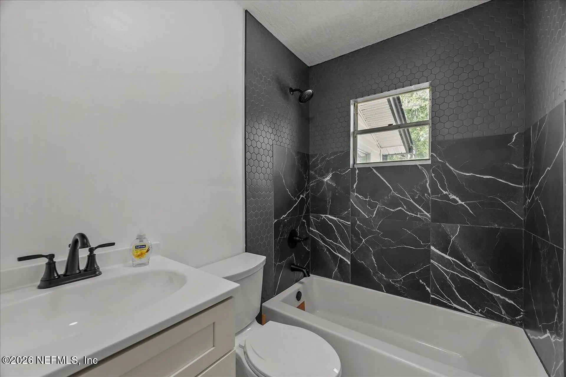 109 Ivey Road San Mateo FL 32187