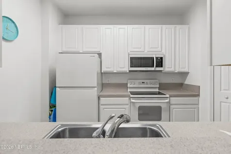 7801 Point Meadows Drive Jacksonville FL 32256