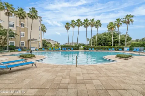 7801 Point Meadows Drive Jacksonville FL 32256