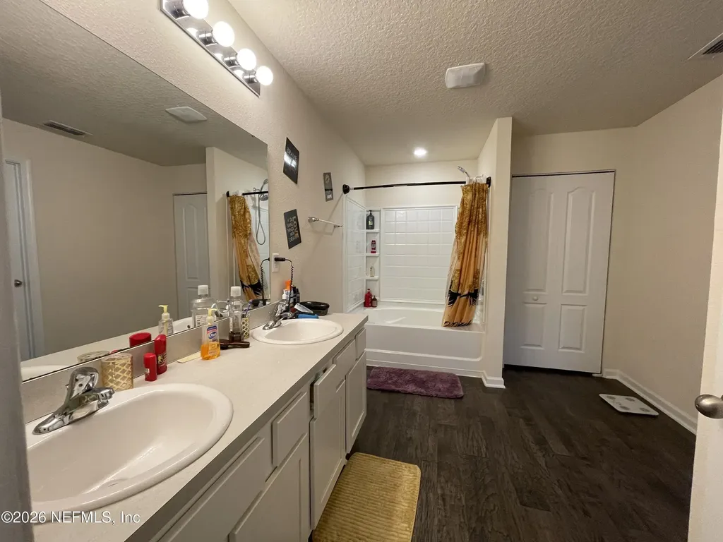 2587 Oak Stream Drive Green Cove Springs FL 32043