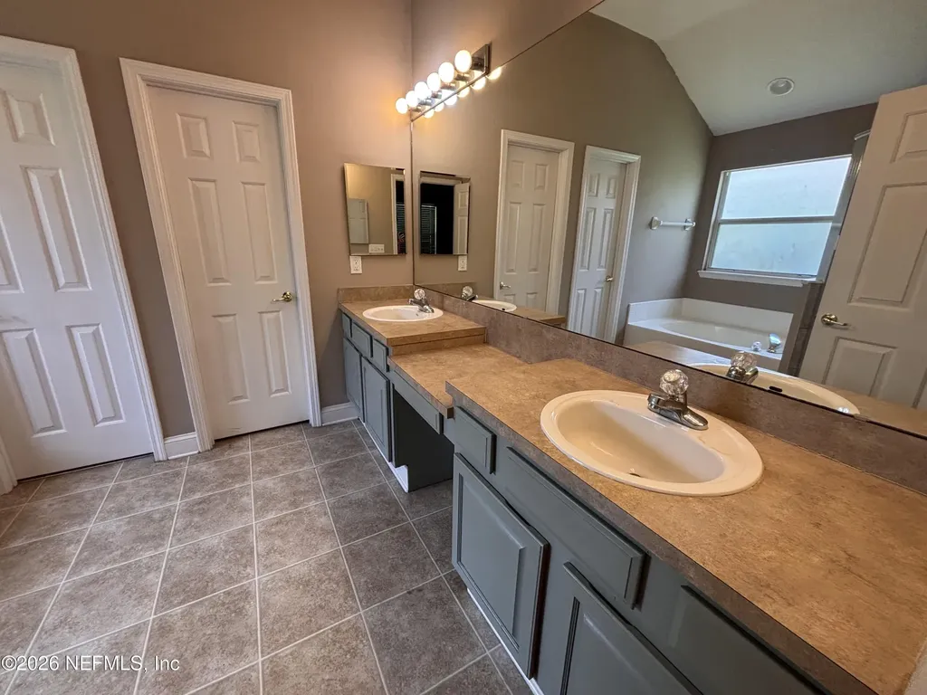14160 E Fish Eagle Drive Jacksonville FL 32226