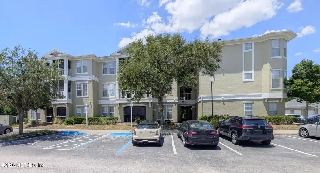8290 Gate Parkway W Jacksonville FL 32216