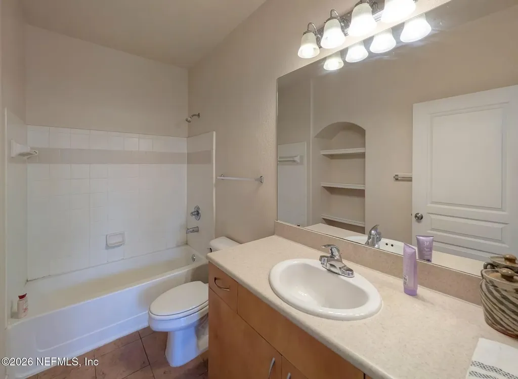 8290 Gate Parkway W Jacksonville FL 32216