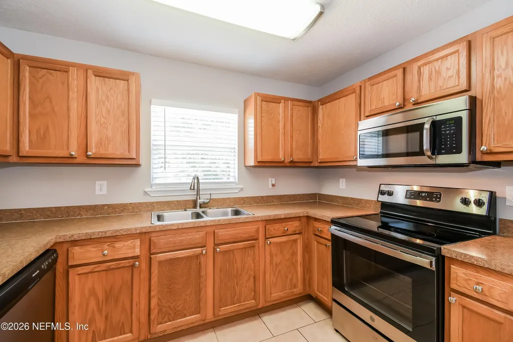 8450 Maple Street Jacksonville FL 32244