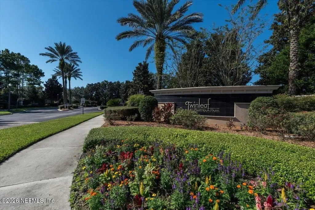 6522 White Blossom Circle Jacksonville FL 32258