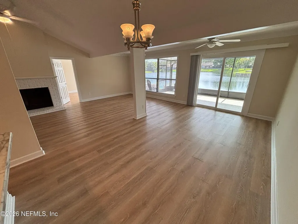 7823 E Fawn Brook Circle Jacksonville FL 32256