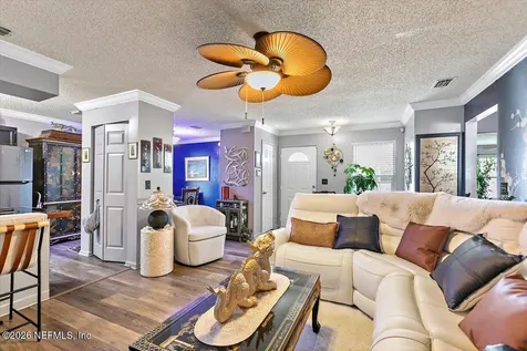 8439 Collins Road Jacksonville FL 32244