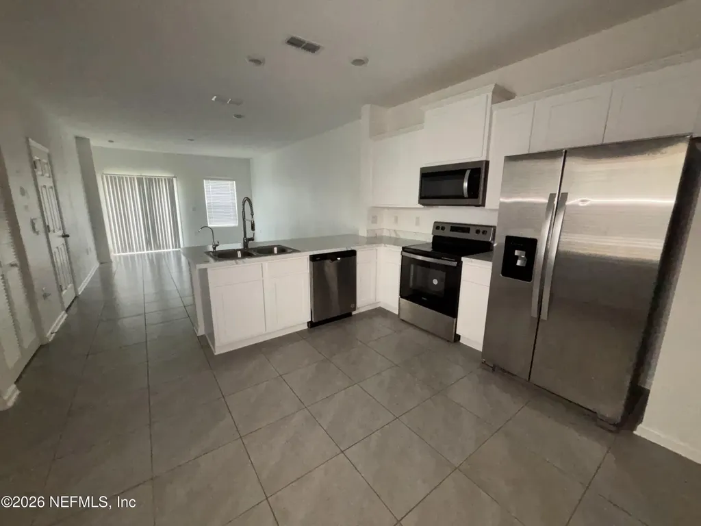 9015 Gifford Drive Jacksonville FL 32220