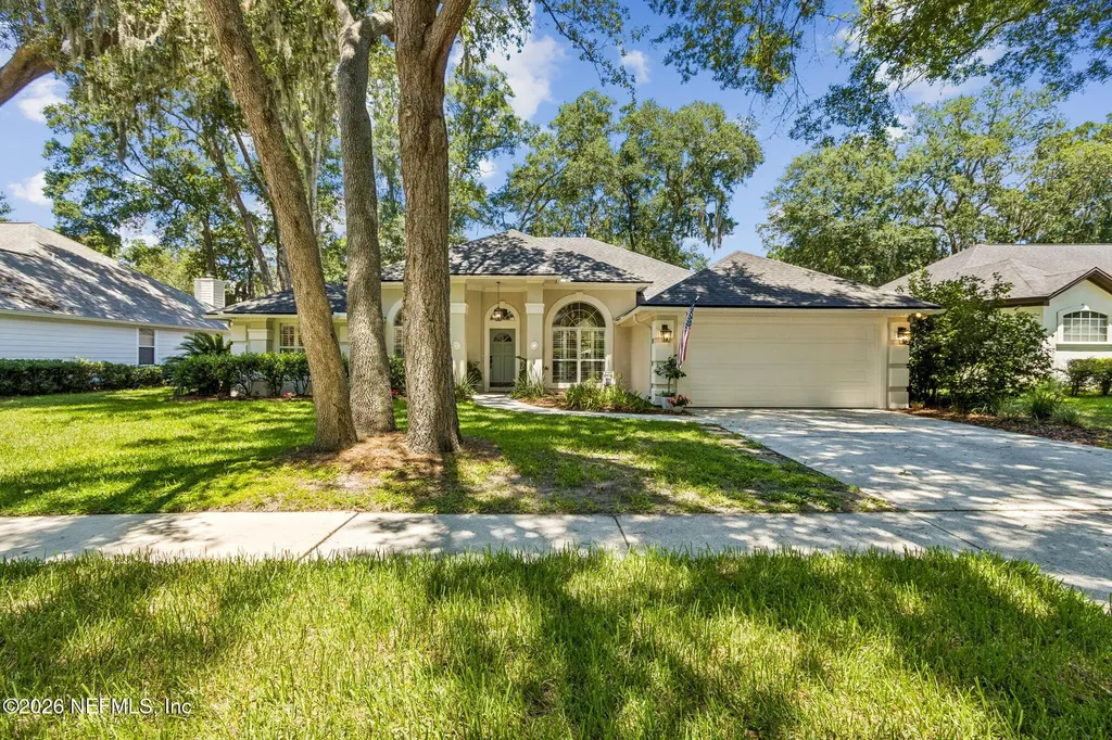11849 Clearwater Oaks Drive W Jacksonville FL 32223