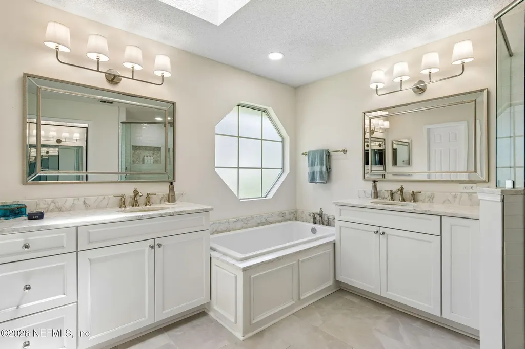 11849 Clearwater Oaks Drive W Jacksonville FL 32223