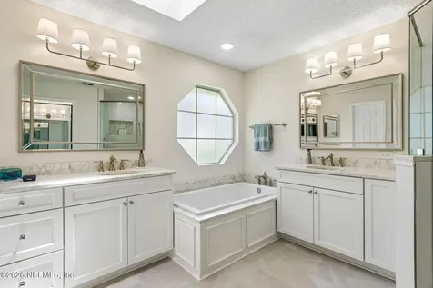 11849 Clearwater Oaks Drive W Jacksonville FL 32223