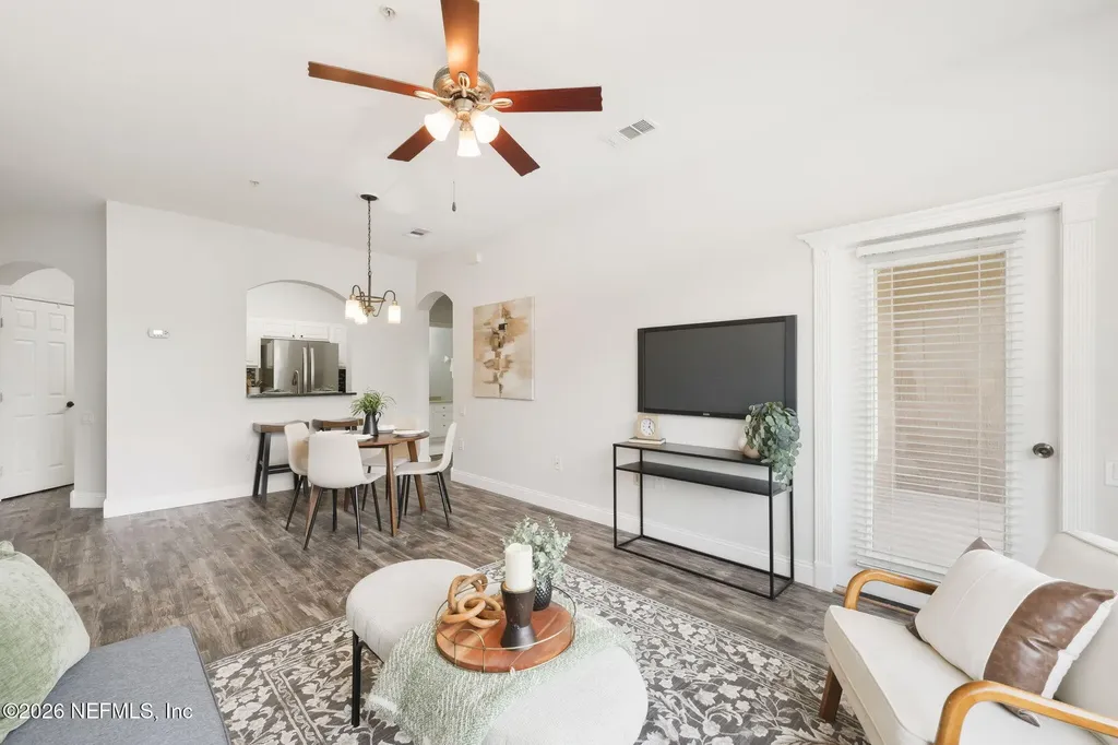 7990 Baymeadows Road Jacksonville FL 32256