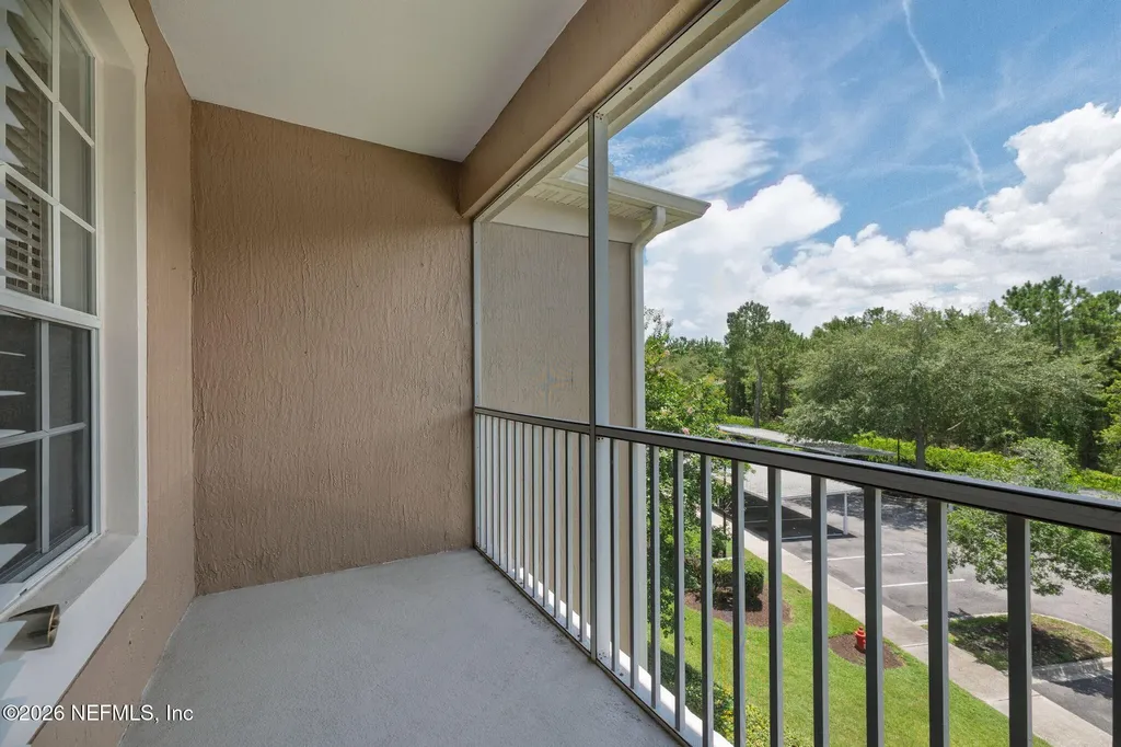 7990 Baymeadows Road Jacksonville FL 32256