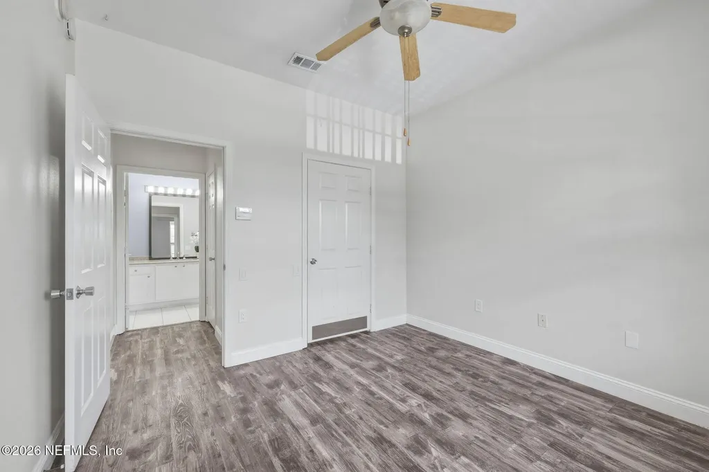 7990 Baymeadows Road Jacksonville FL 32256