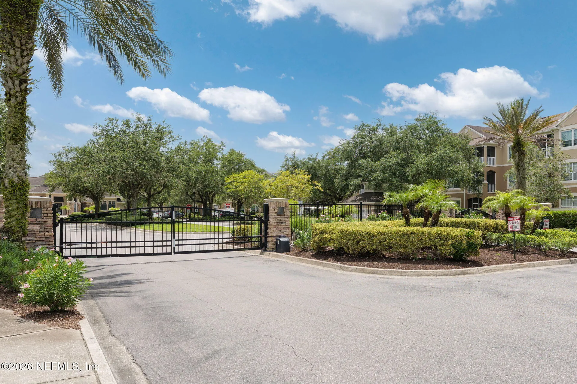 7990 Baymeadows Road Jacksonville FL 32256