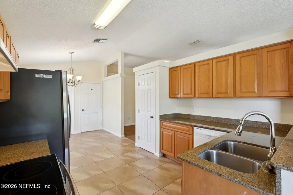 2990 Tunica Trail Middleburg FL 32068
