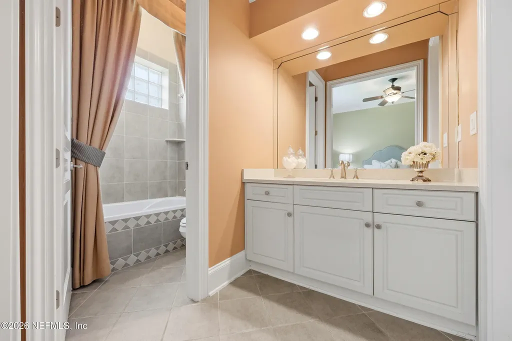 1160 Registry Boulevard St. Augustine FL 32092